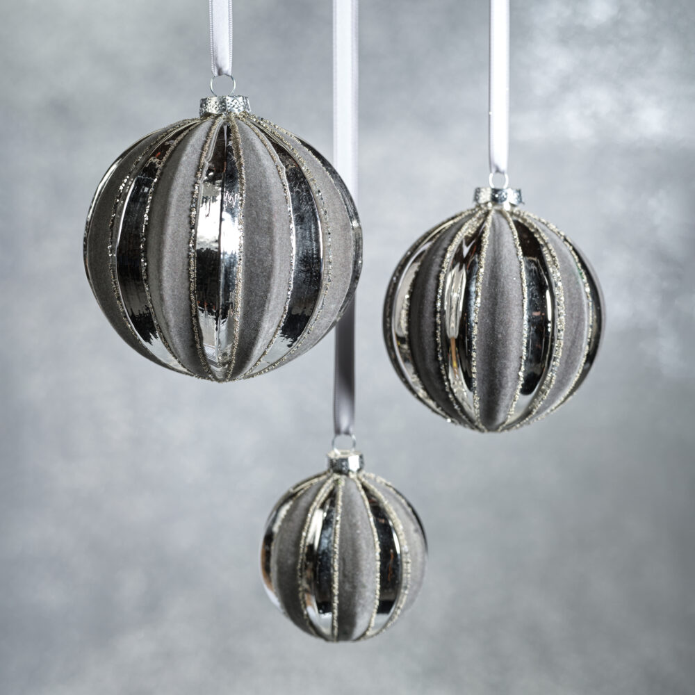 Giada 6-Piece Set Shiny Glass Ball Ornaments with Flock Pattern, 4" by Zodax